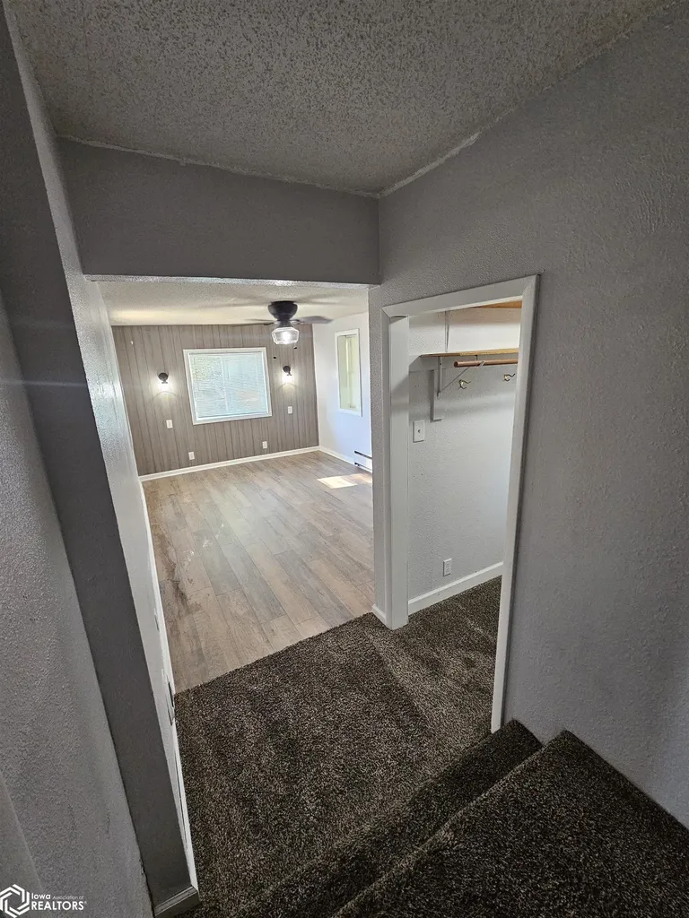 314 N Pine New London IA 52645
