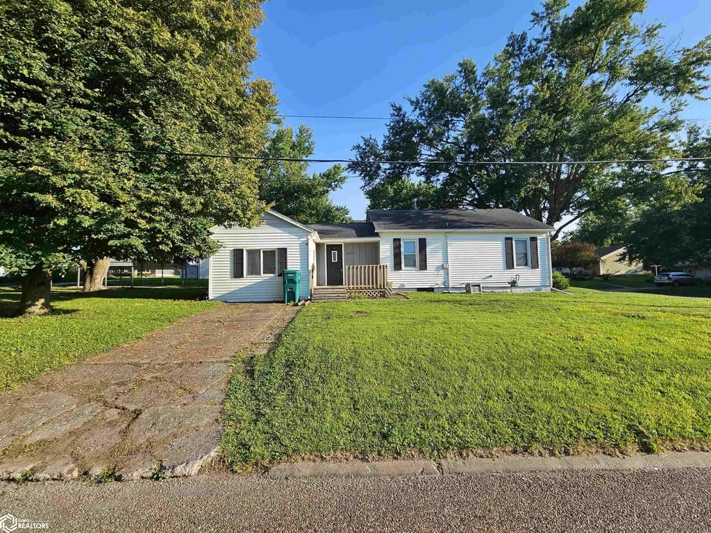 314 N Pine New London IA 52641