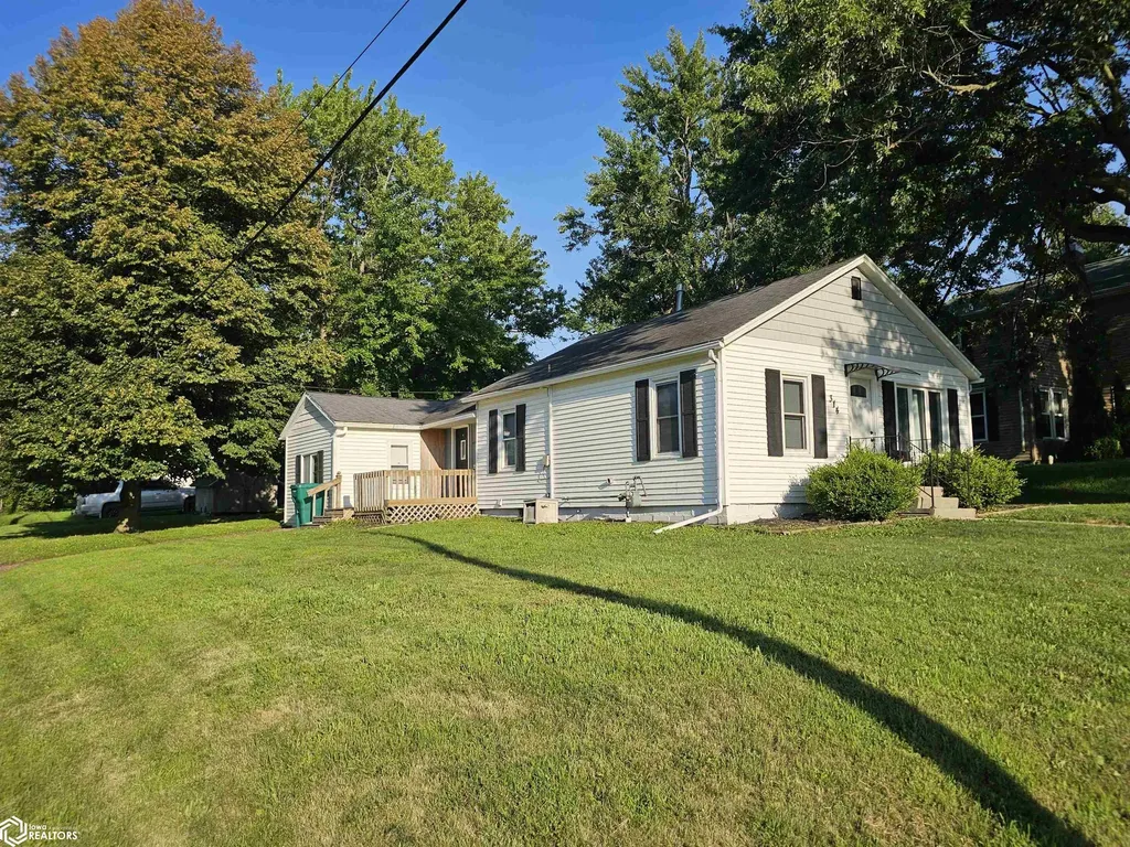 314 N Pine New London IA 52641