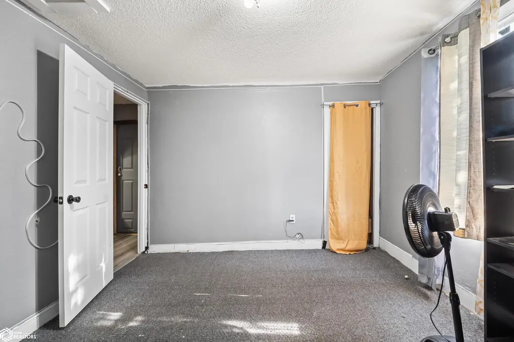 416 Oswego Street Tama IA 52339