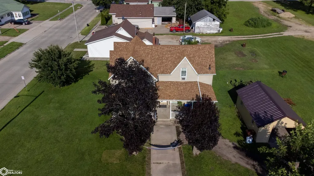 416 Oswego Street Tama IA 52339