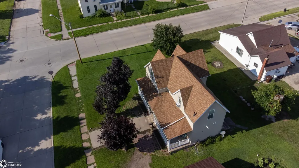 416 Oswego Street Tama IA 52339