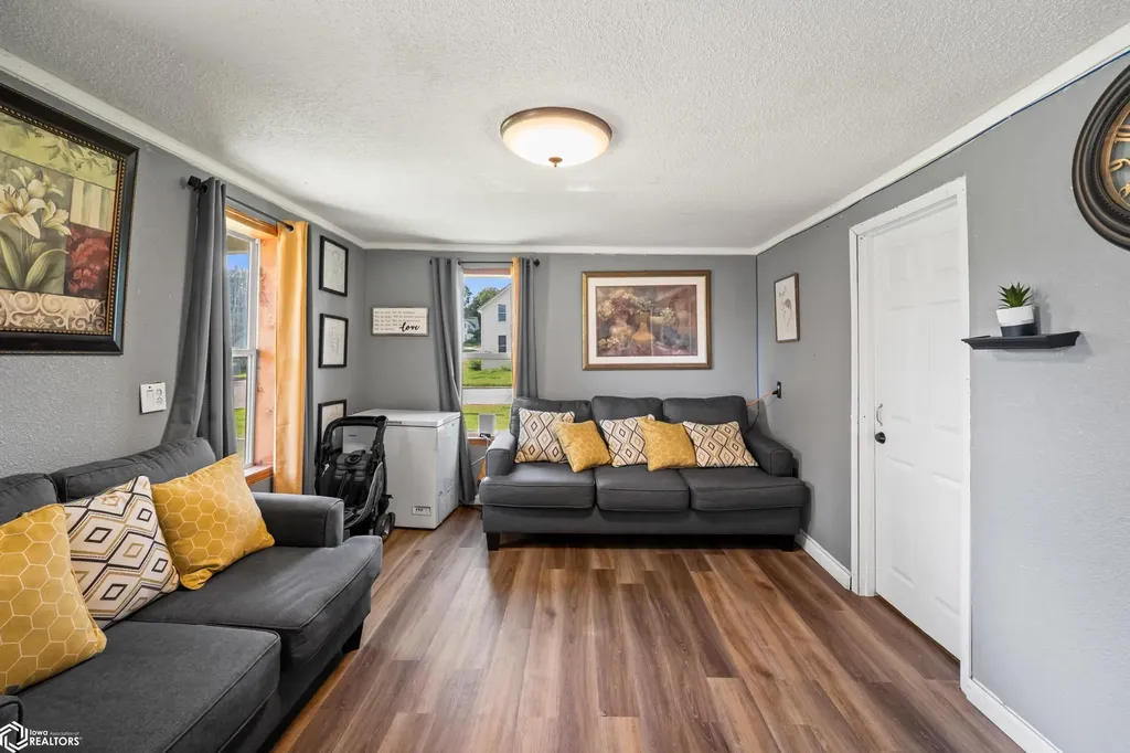 416 Oswego Street Tama IA 52339
