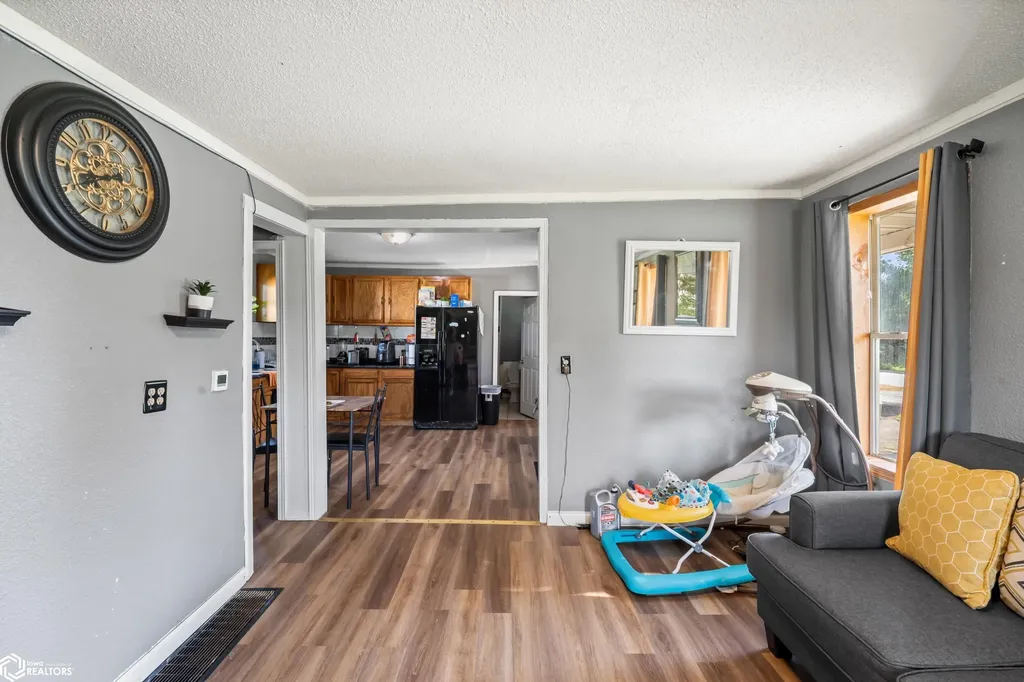 416 Oswego Street Tama IA 52339