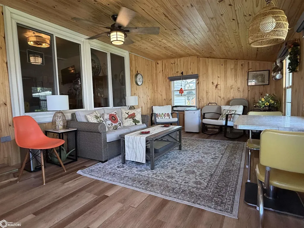 9 Sunset Lane Fort Madison IA 52627