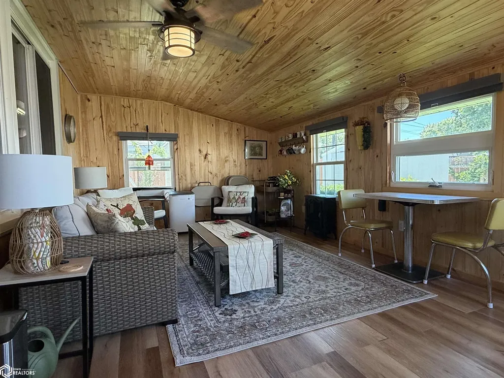 9 Sunset Lane Fort Madison IA 52627