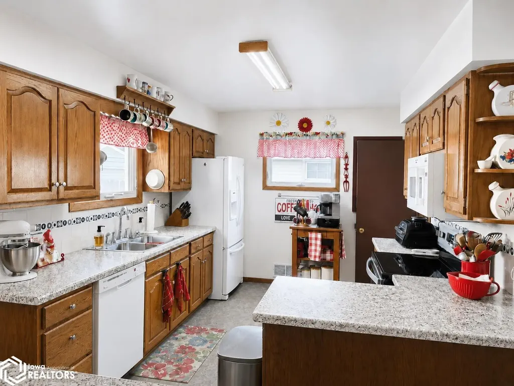 9 Sunset Lane Fort Madison IA 52627