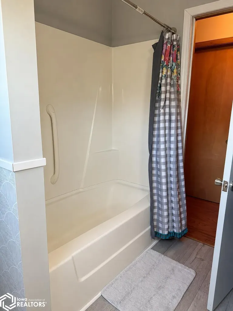 9 Sunset Lane Fort Madison IA 52627