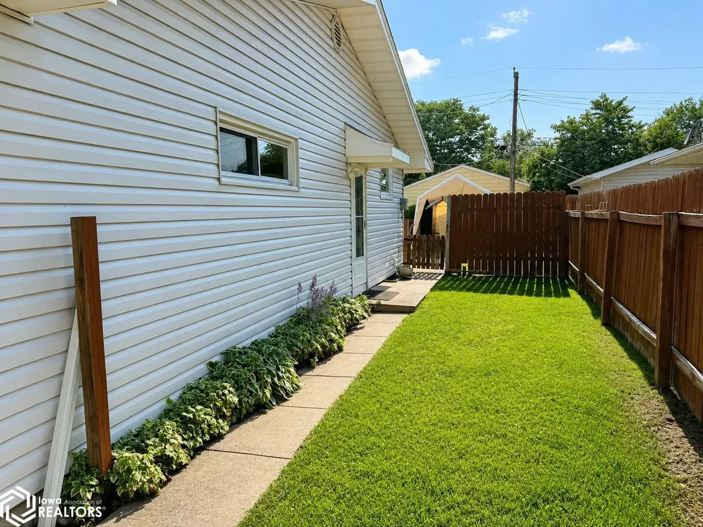 9 Sunset Lane Fort Madison IA 52627
