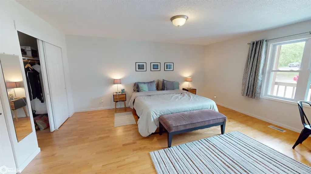 701 E Lowe Avenue Fairfield IA 52556-5251
