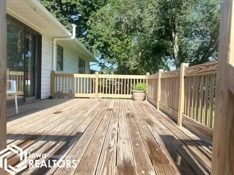 640 7th Street SW Britt IA 50423