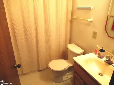 506 N 7th Forest City IA 50436