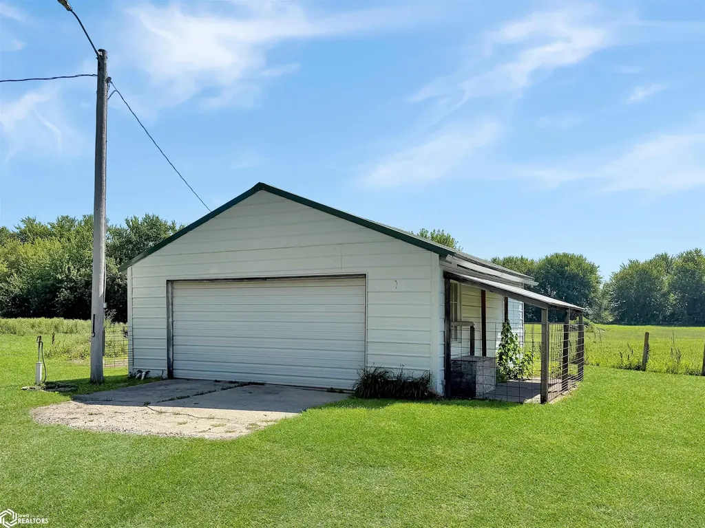 201 A Street Traer IA 50675