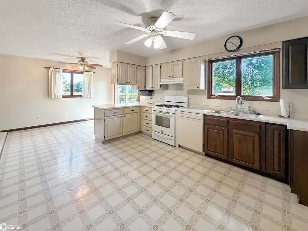201 A Street Traer IA 50675
