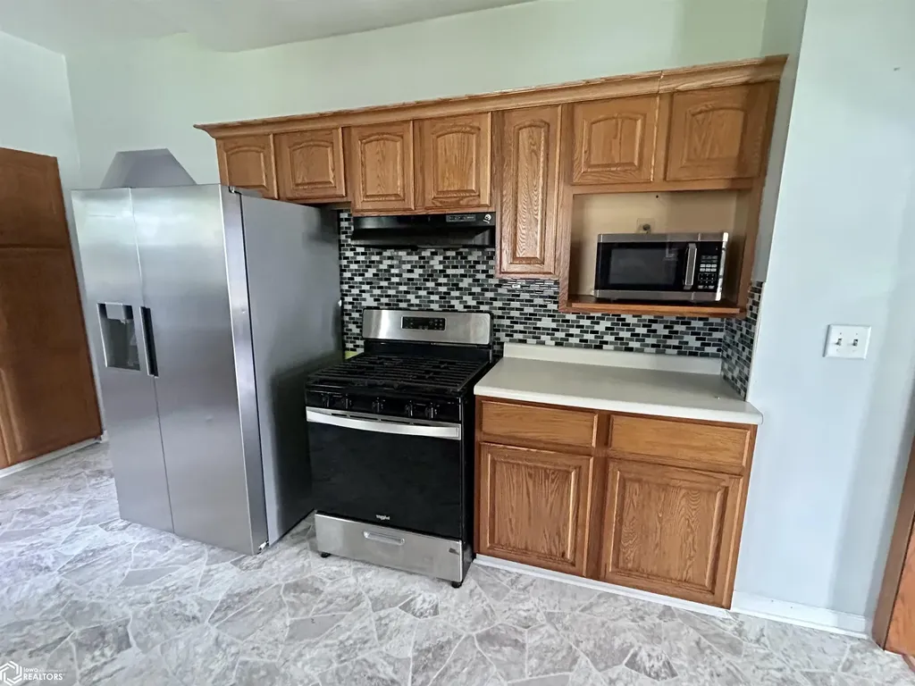 524 N 3rd Street Marshalltown IA 50158