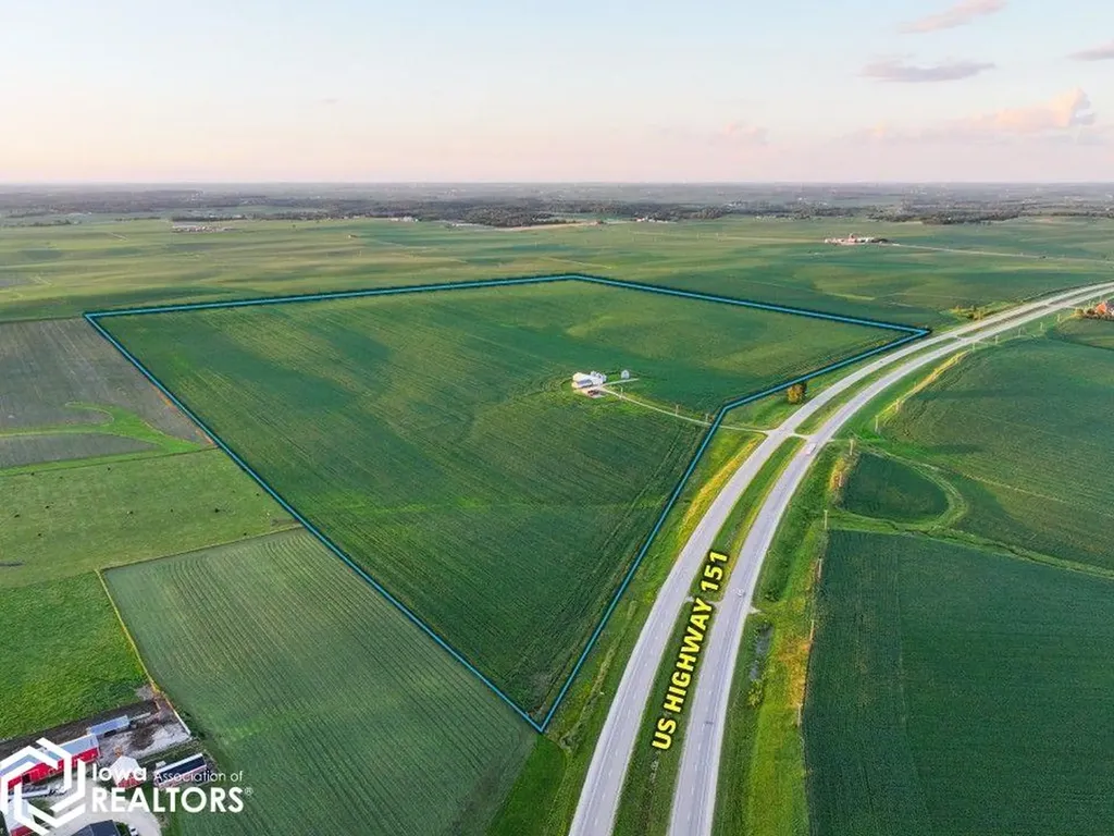 Highway 151 Monticello IA 52310