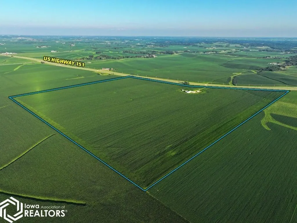 Highway 151 Monticello IA 52310