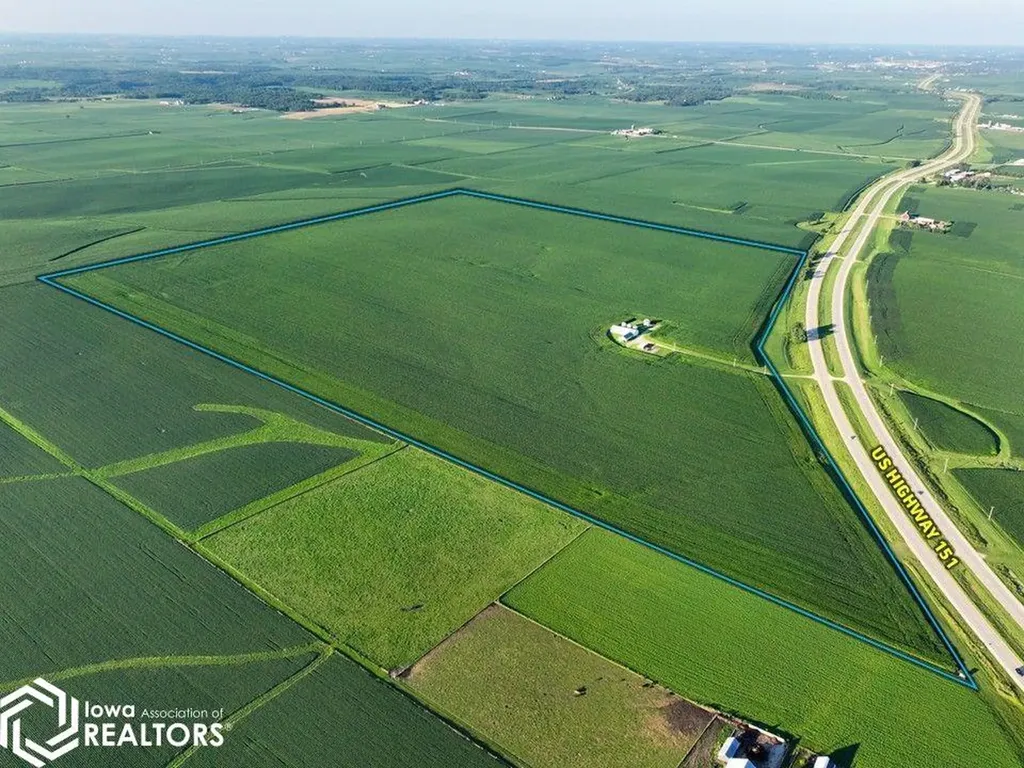 Highway 151 Monticello IA 52310