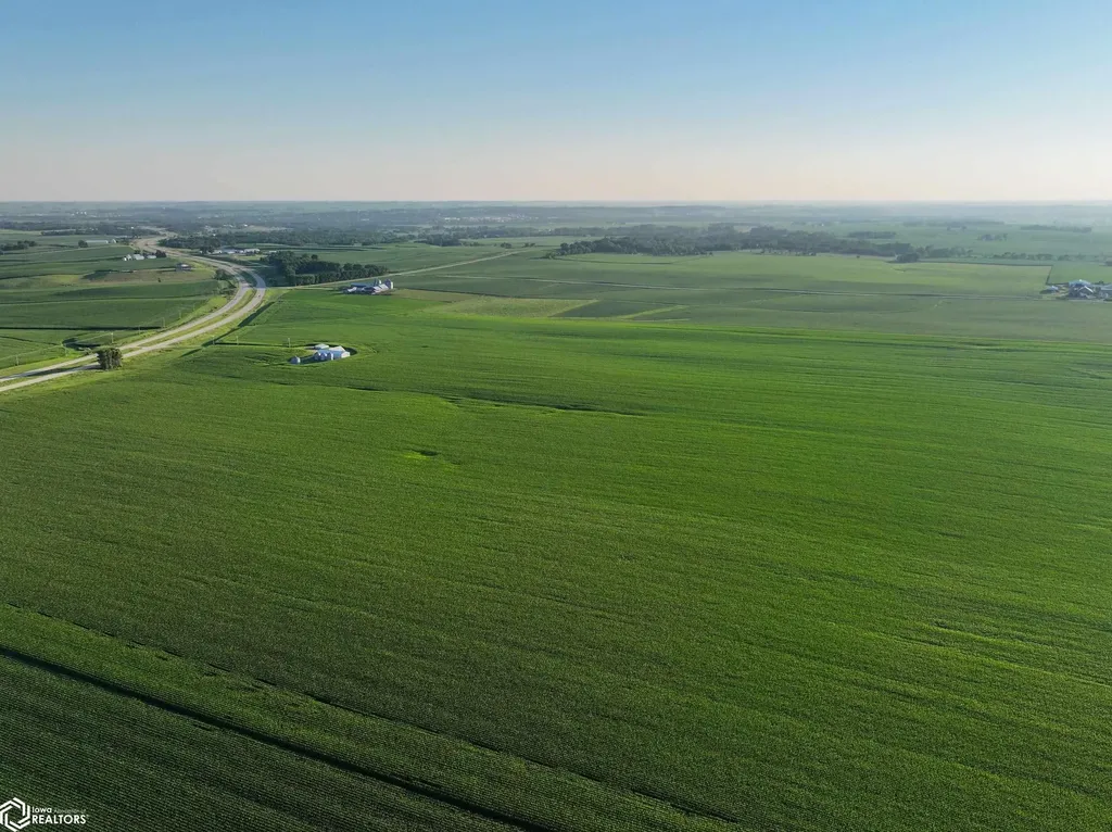 Highway 151 Monticello IA 52310