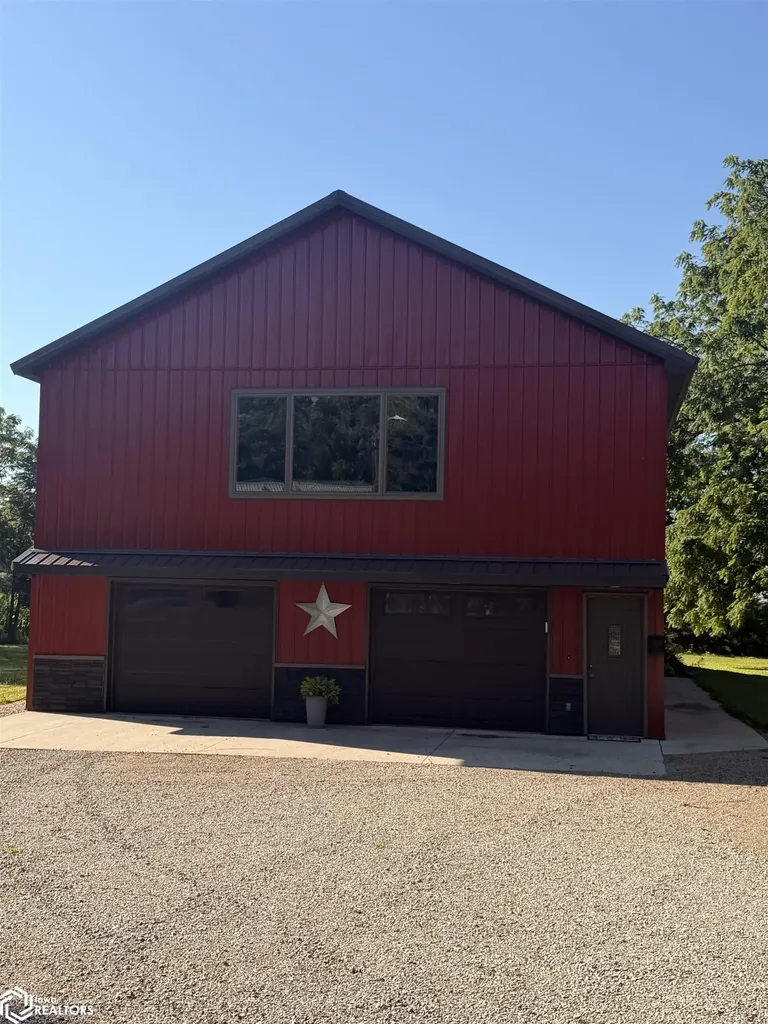 3495 Thrush Avenue Plymouth IA 50464