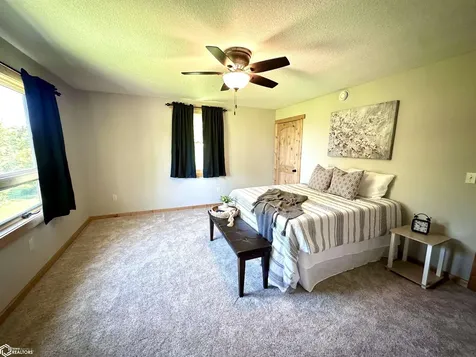 3495 Thrush Avenue Plymouth IA 50464