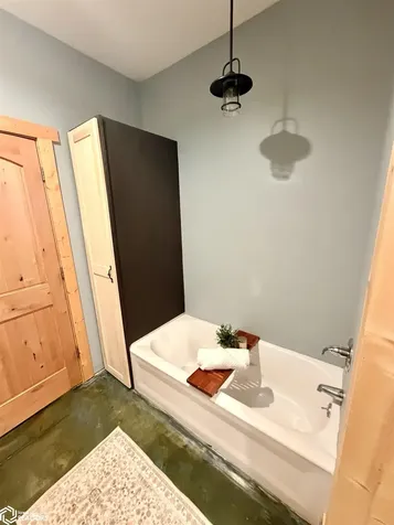 3495 Thrush Avenue Plymouth IA 50464