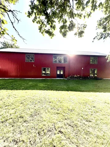 3495 Thrush Avenue Plymouth IA 50464
