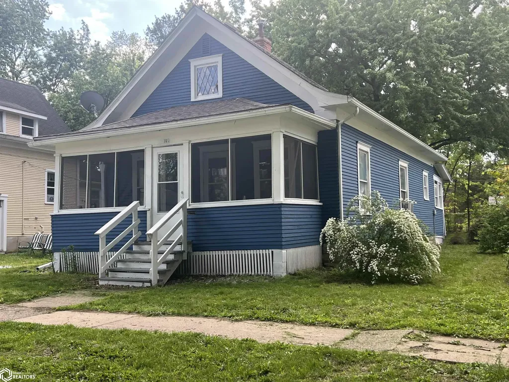 702 S 3rd Street Fairfield IA 52556