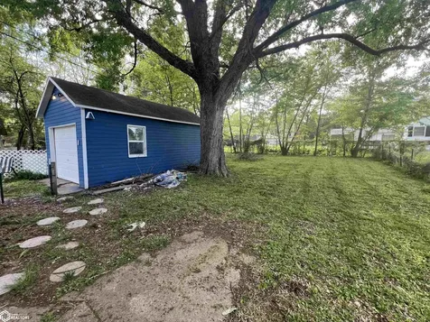 702 S 3rd Street Fairfield IA 52556