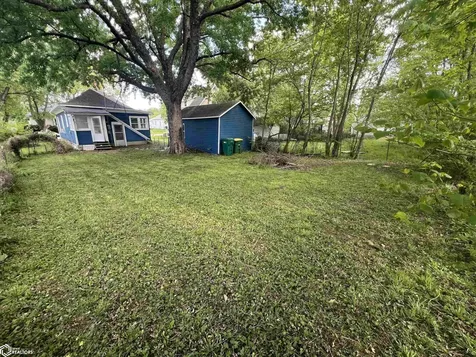 702 S 3rd Street Fairfield IA 52556