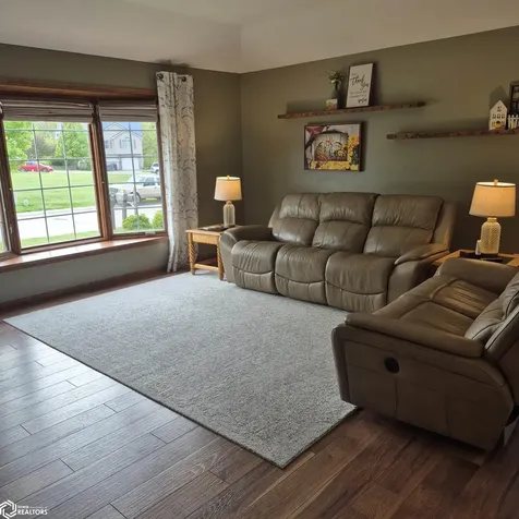 14 Cambridge Court Ottumwa IA 52501