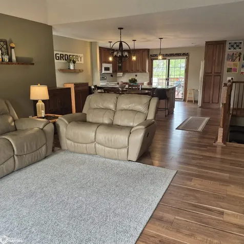 14 Cambridge Court Ottumwa IA 52501