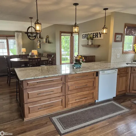 14 Cambridge Court Ottumwa IA 52501