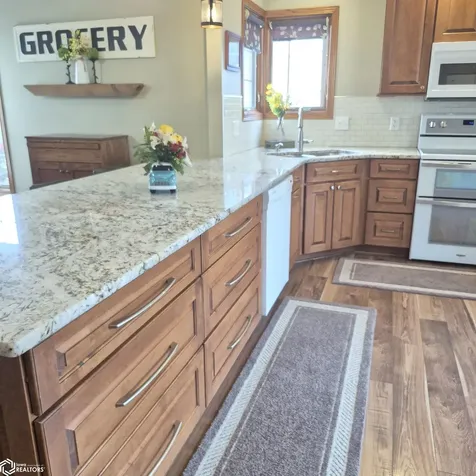 14 Cambridge Court Ottumwa IA 52501