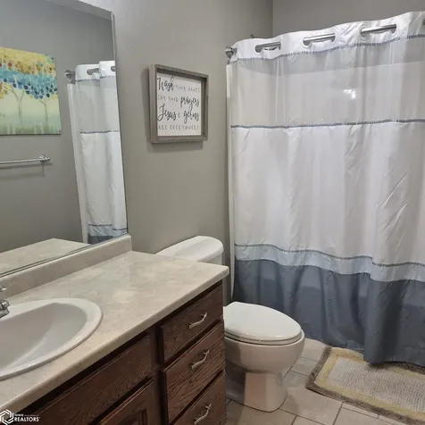 14 Cambridge Court Ottumwa IA 52501