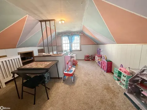 606 11th Street NE Mason City IA 50401
