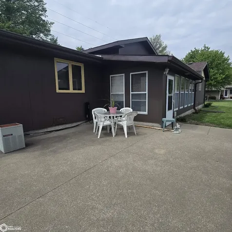 1216 N Green Street Oskaloosa IA 52577