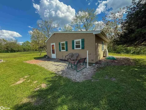 2137 623rd Avenue Albia IA 52531