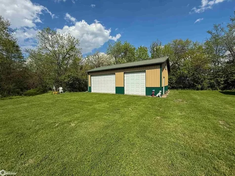 2137 623rd Avenue Albia IA 52531