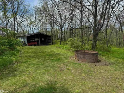 2137 623rd Avenue Albia IA 52531
