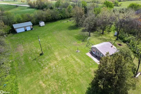 2137 623rd Avenue Albia IA 52531