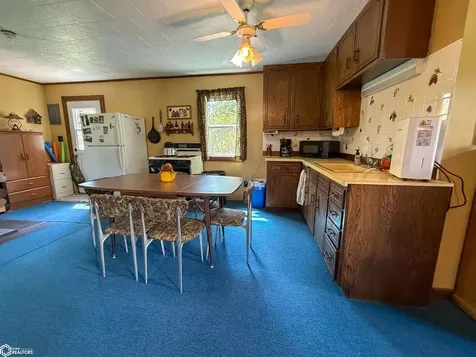 2137 623rd Avenue Albia IA 52531