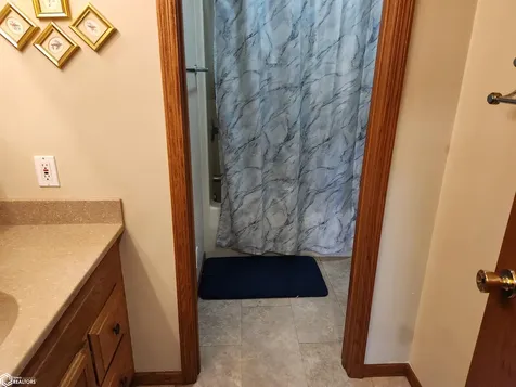 1308 Washington Street Tama IA 52339