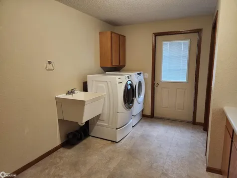 1308 Washington Street Tama IA 52339
