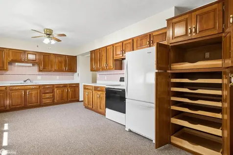 612 Lincoln Street Gladbrook IA 50635