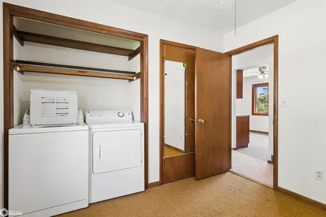612 Lincoln Street Gladbrook IA 50635