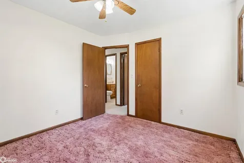 612 Lincoln Street Gladbrook IA 50635