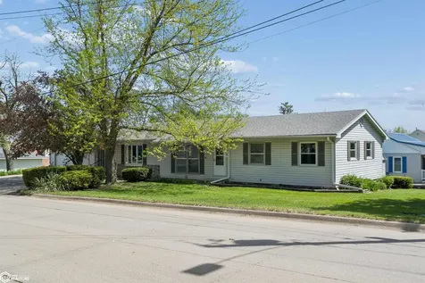 612 Lincoln Street Gladbrook IA 50635