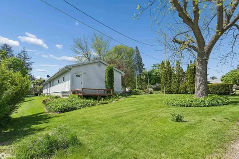 612 Lincoln Street Gladbrook IA 50635
