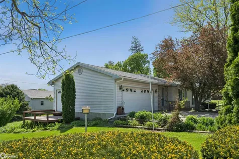 612 Lincoln Street Gladbrook IA 50635